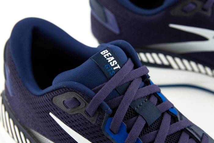 Buty męskie Brooks Beast 24 sportowe do biegania granatowe r. 42