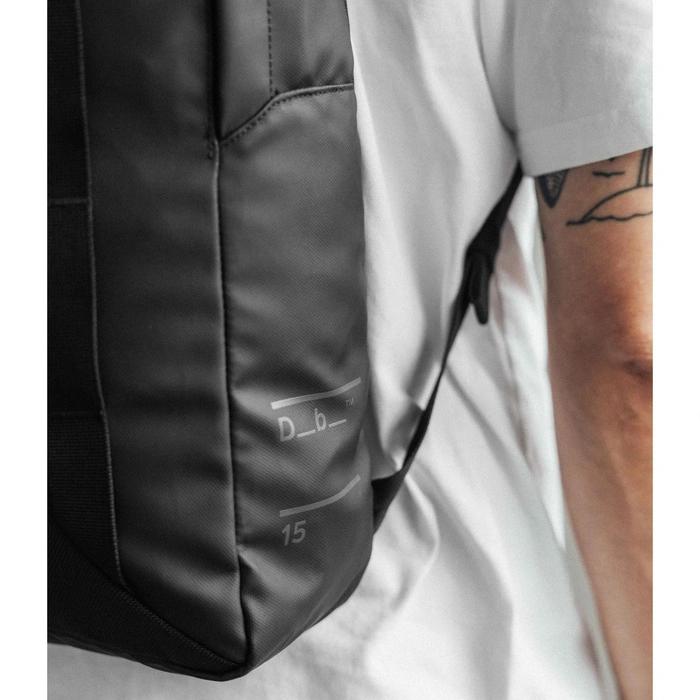 Plecak miejski DB Skateboarding Essential Backpack 15L czarny