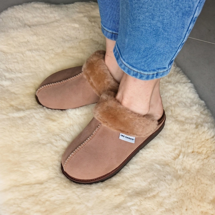 Kapcie damskie IRE SHOES ze skóry owczej naturalny kożuch futro ciepłe ręcznie szyte r. 40
